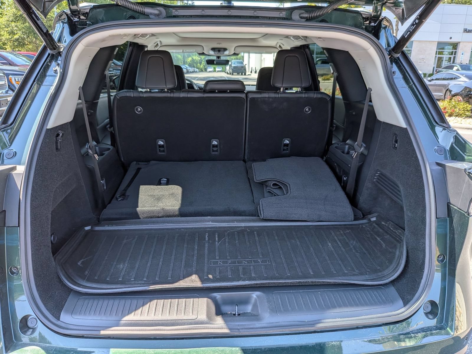 Used 2026 INFINITI QX60 Luxe w/ Cargo Package FWD image 33