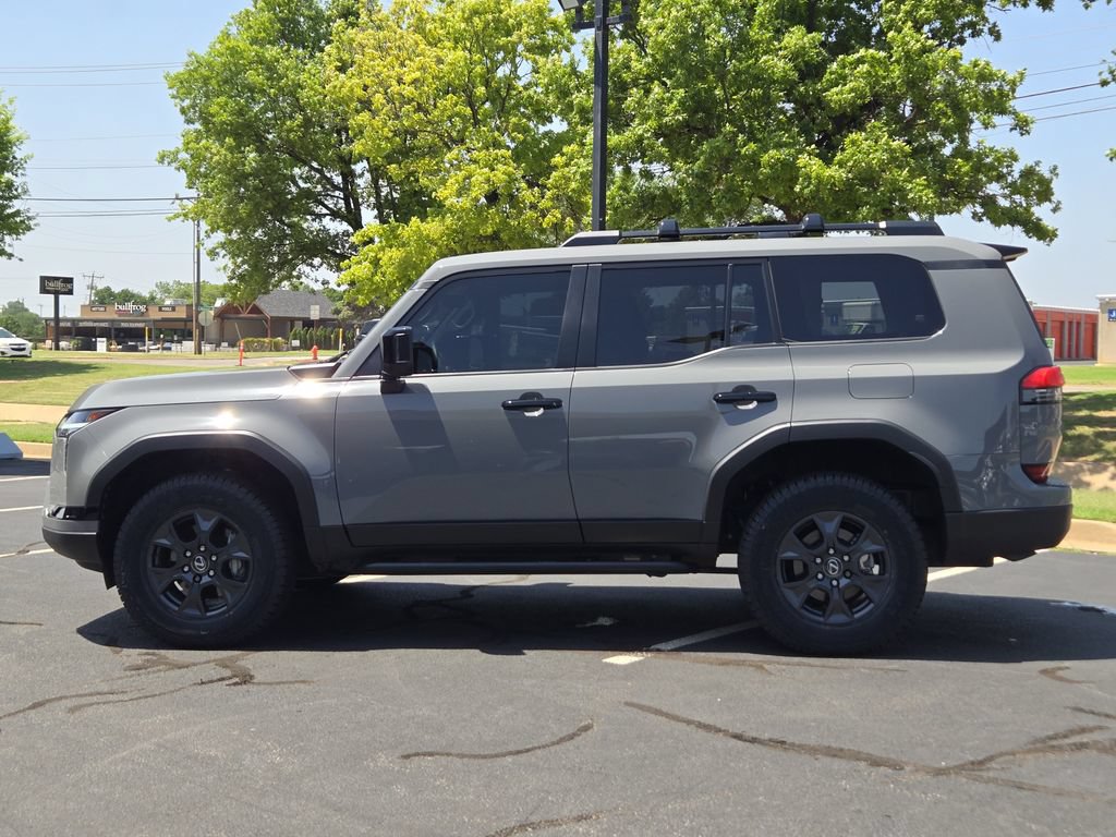 Used 2024 Lexus GX 550 AWD/4WD image 4
