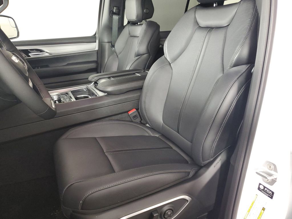 New 2026 Jeep Grand Wagoneer Limited image 13