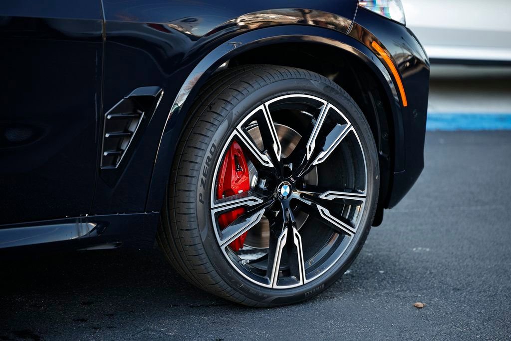 New 2026 BMW X5 M60i w/ Climate Comfort Package image 5