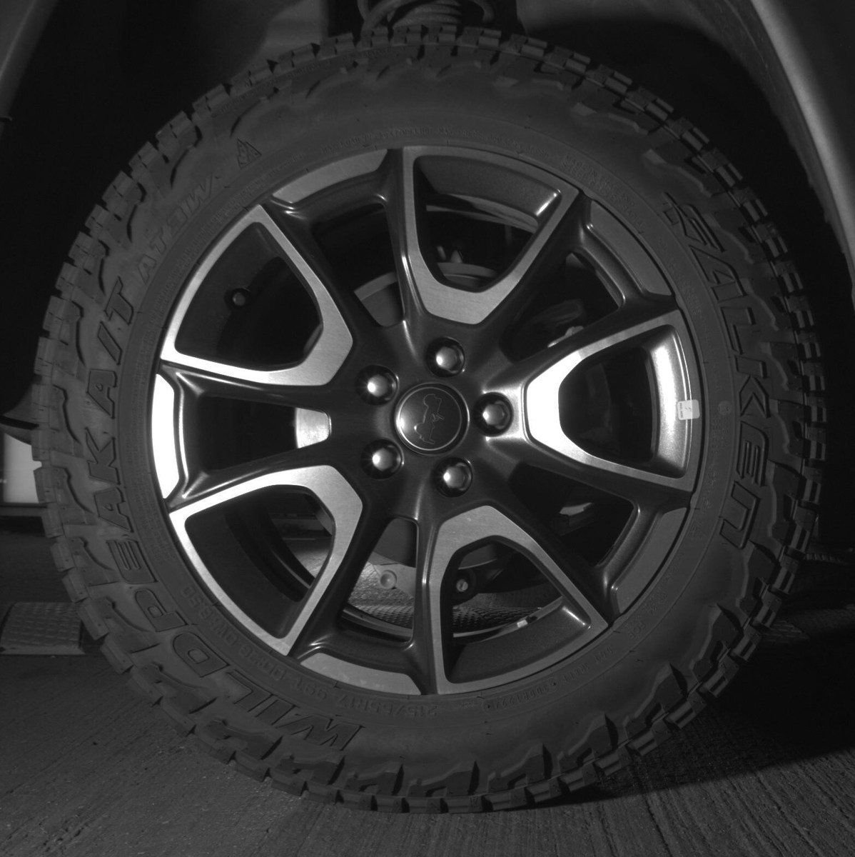 Used 2025 Jeep Compass Trailhawk w/ Trailer Tow Group image 12