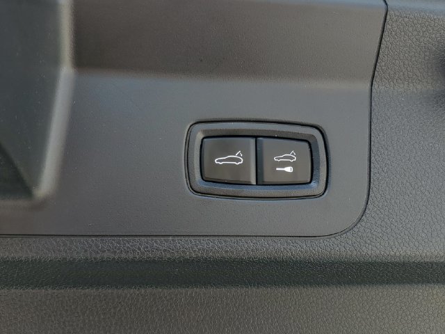 Used 2023 Porsche Panamera Platinum Edition RWD image 10