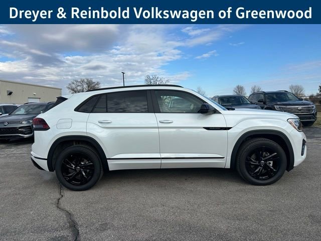 New 2026 Volkswagen Atlas Cross Sport SEL R-Line image 8