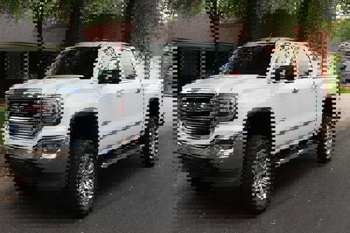 Used 2017 GMC Sierra 1500 SLT image 30