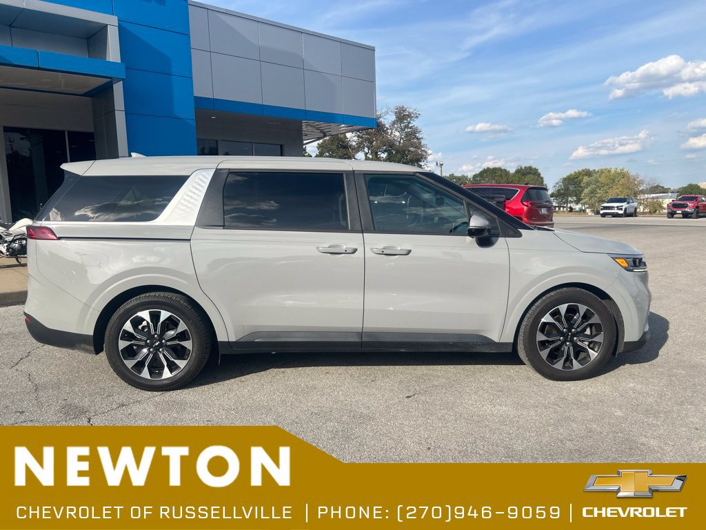 Used 2022 Kia Carnival EX FWD image 14
