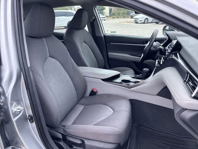 Used 2022 Toyota Camry LE FWD image 22