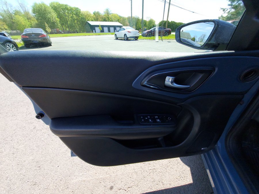 Used 2015 Chrysler 200 S w/ Navigation & Sound Group I AWD/4WD image 8