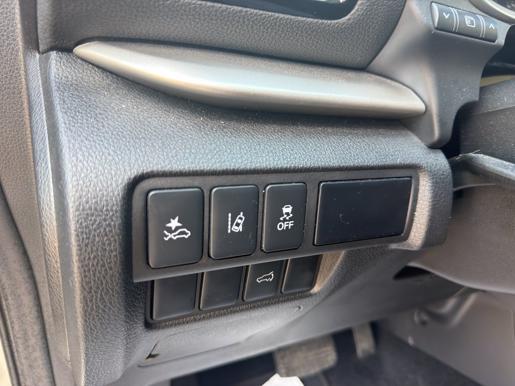 Used 2025 Mitsubishi Eclipse Cross SE AWD/4WD image 24