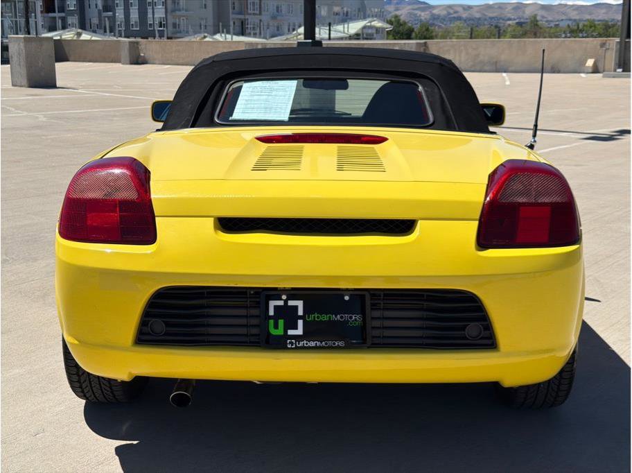 Used 2001 Toyota MR2 image 7
