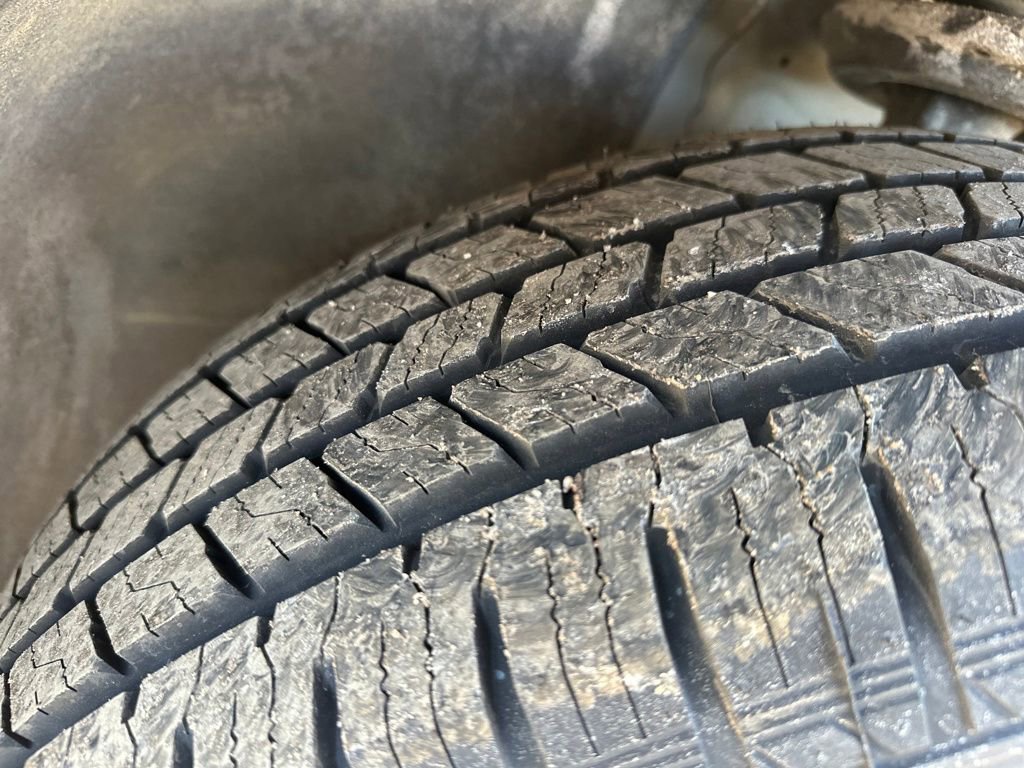 Used 2020 Chevrolet Traverse LT image 19