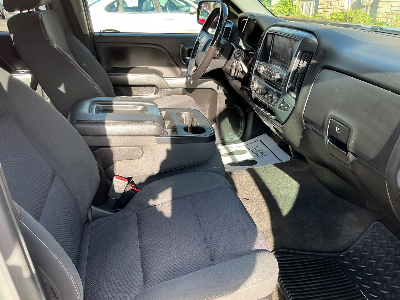 Used 2018 Chevrolet Silverado 1500 LT w/ All Star Edition image 11