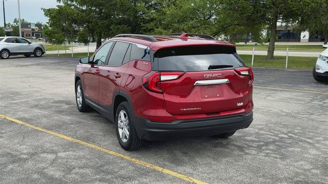 Certified 2023 GMC Terrain SLE w/ Driver Convenience Package FWD image 7