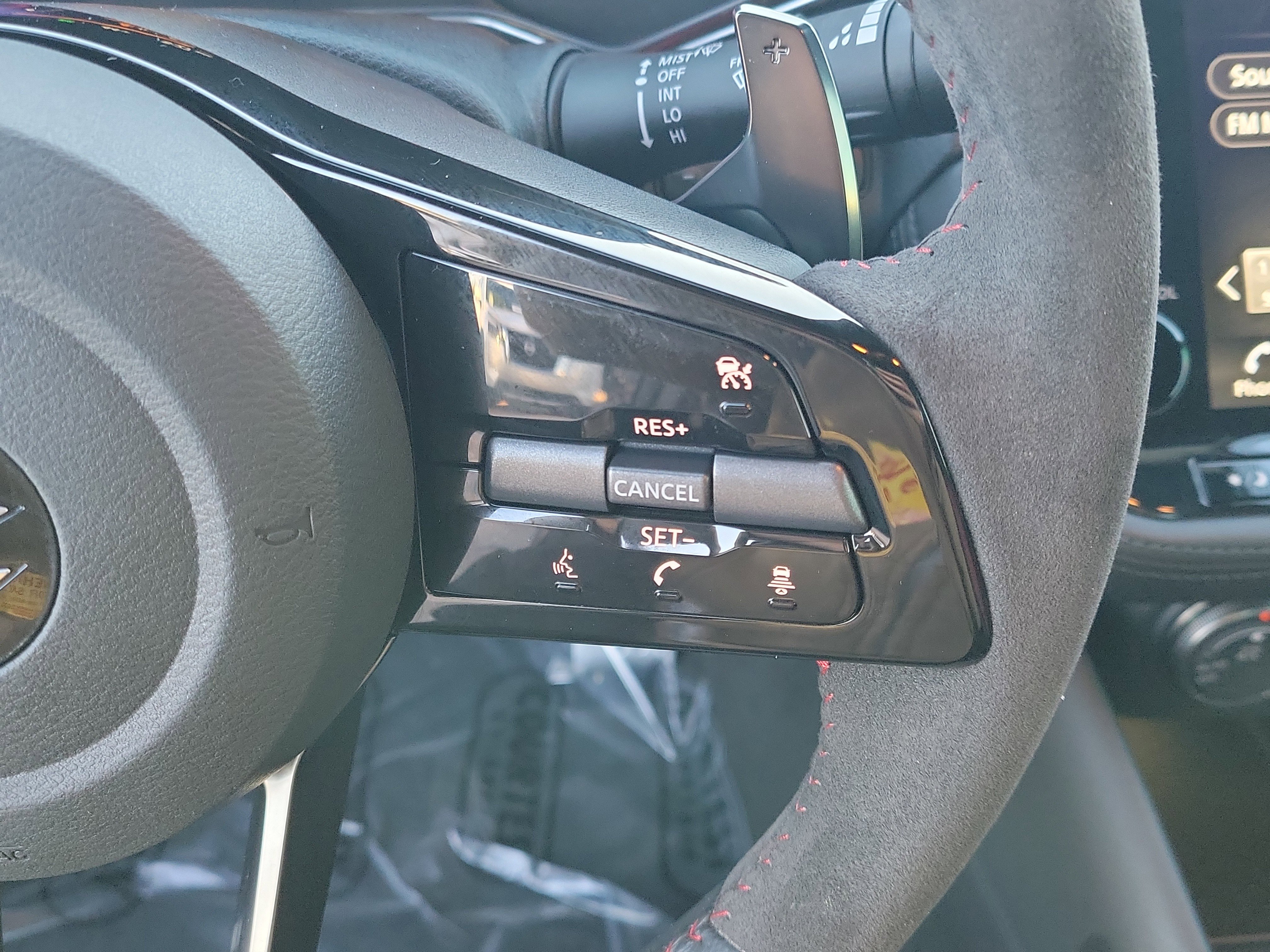 Used 2024 Nissan Z NISMO w/ Floor Mat Package image 22