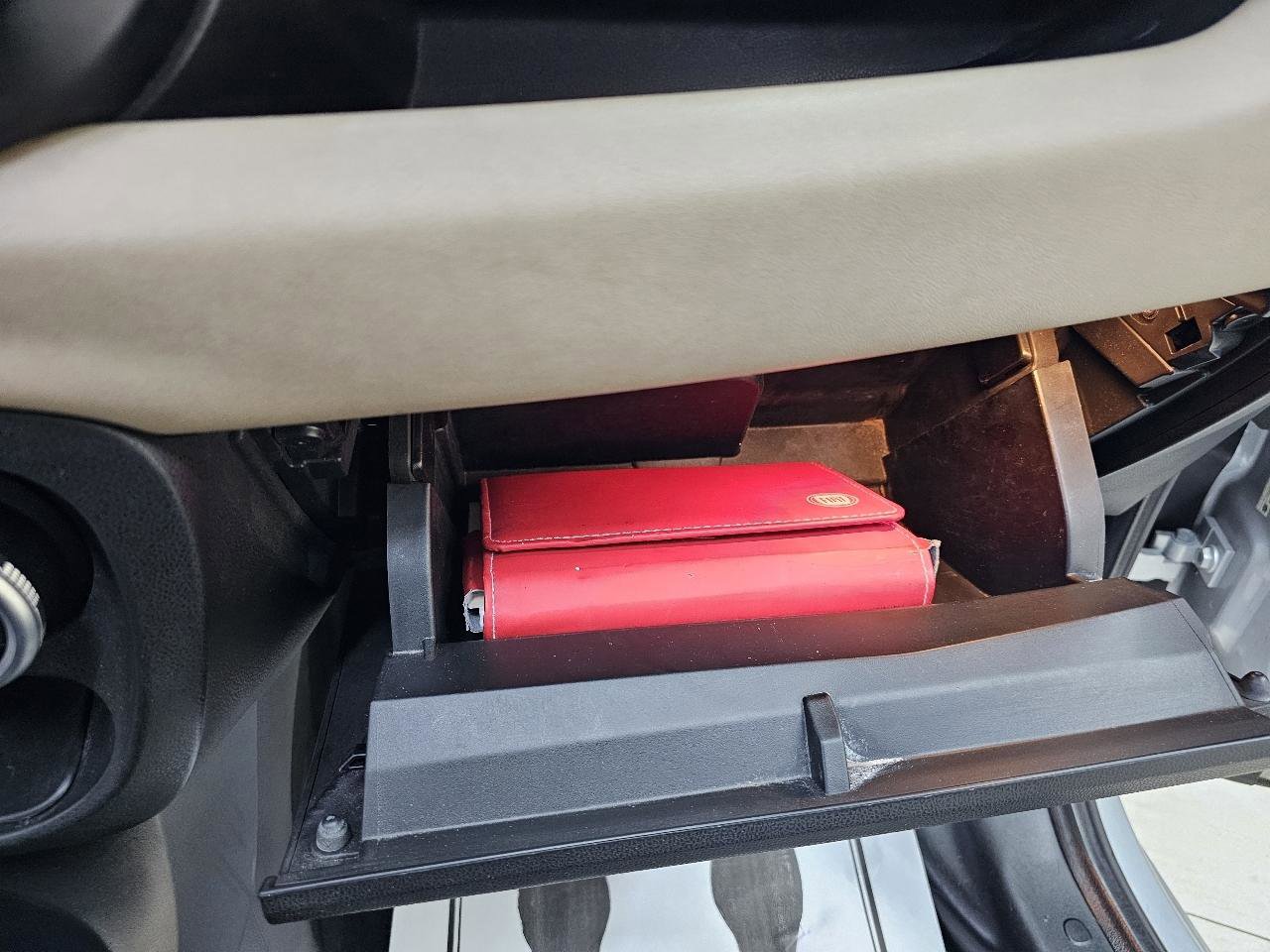 Used 2017 FIAT 500L Lounge w/ Premium Package FWD image 33