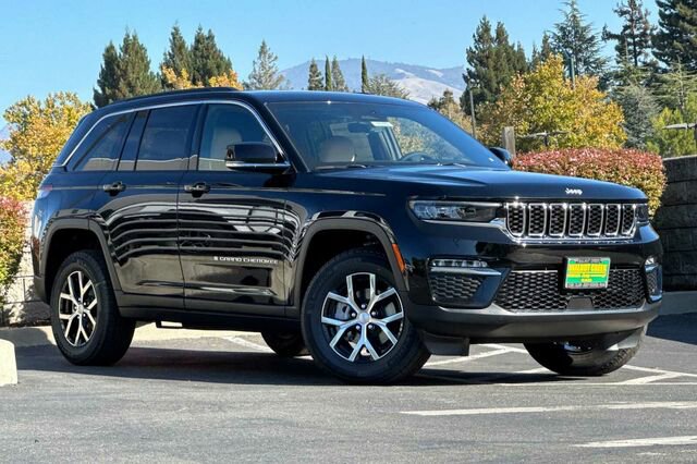 New 2025 Jeep Grand Cherokee Limited image 2