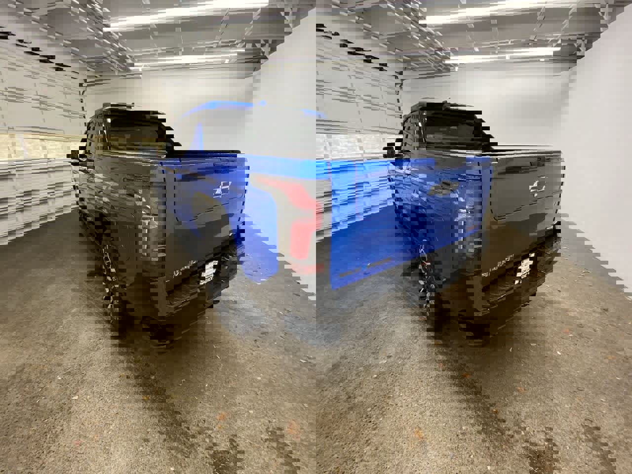 Used 2025 Chevrolet Silverado EV RST image 4