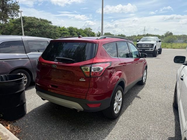 Used 2017 Ford Escape SE w/ Equipment Group 201A FWD image 8