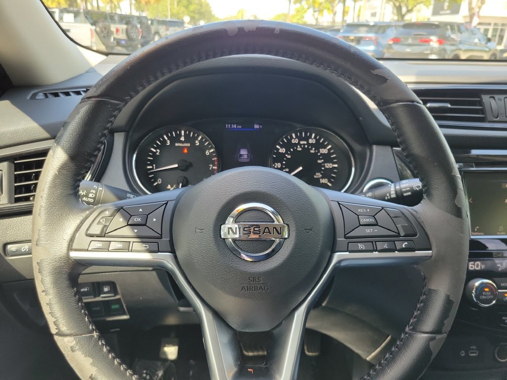 Used 2020 Nissan Rogue SV FWD image 19