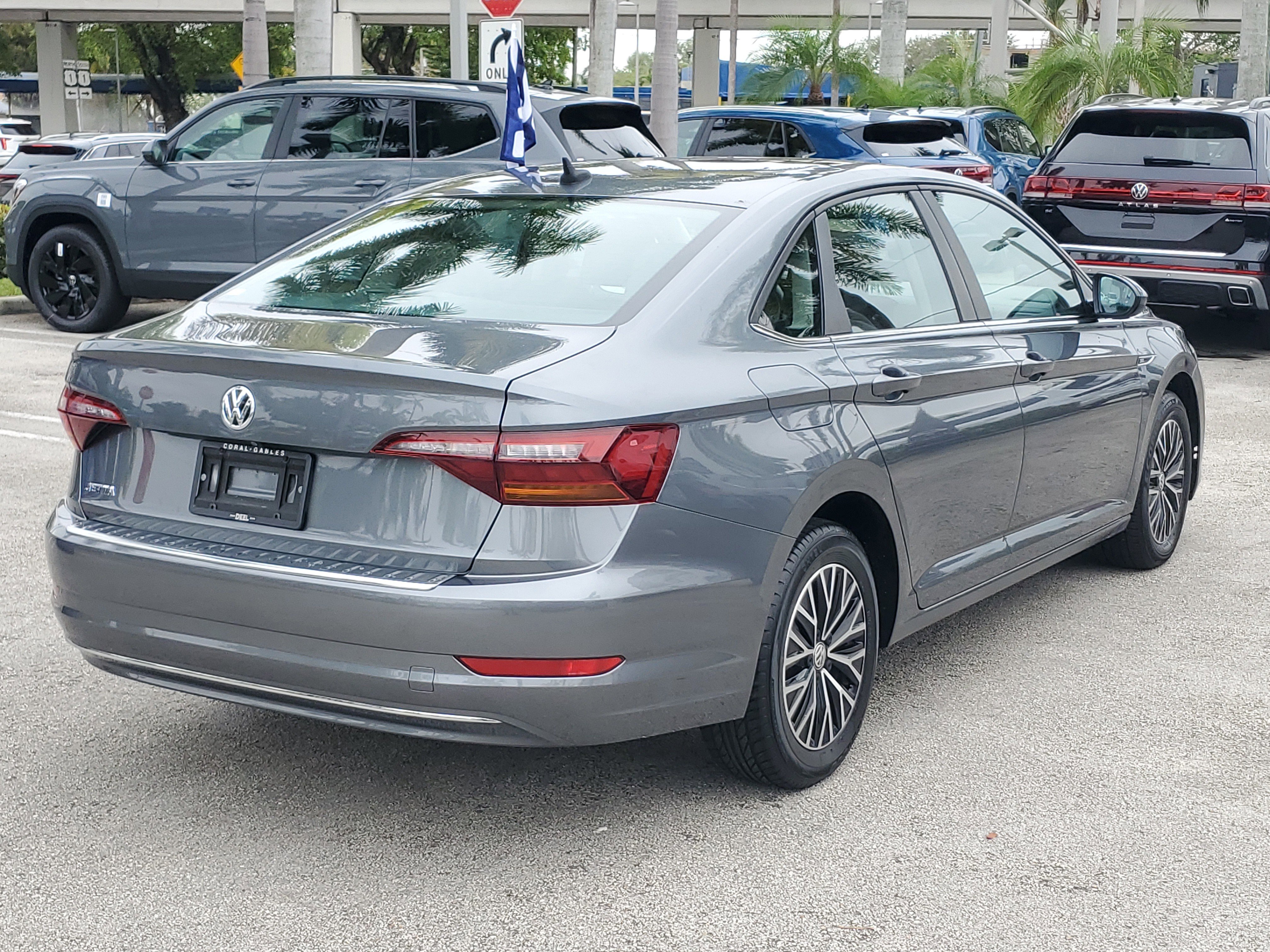 Used 2019 Volkswagen Jetta SEL image 5