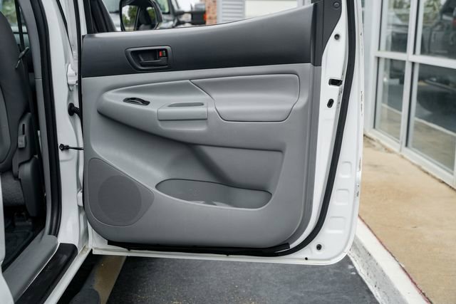 Used 2013 Toyota Tacoma PreRunner w/ SR5 Pkg image 36