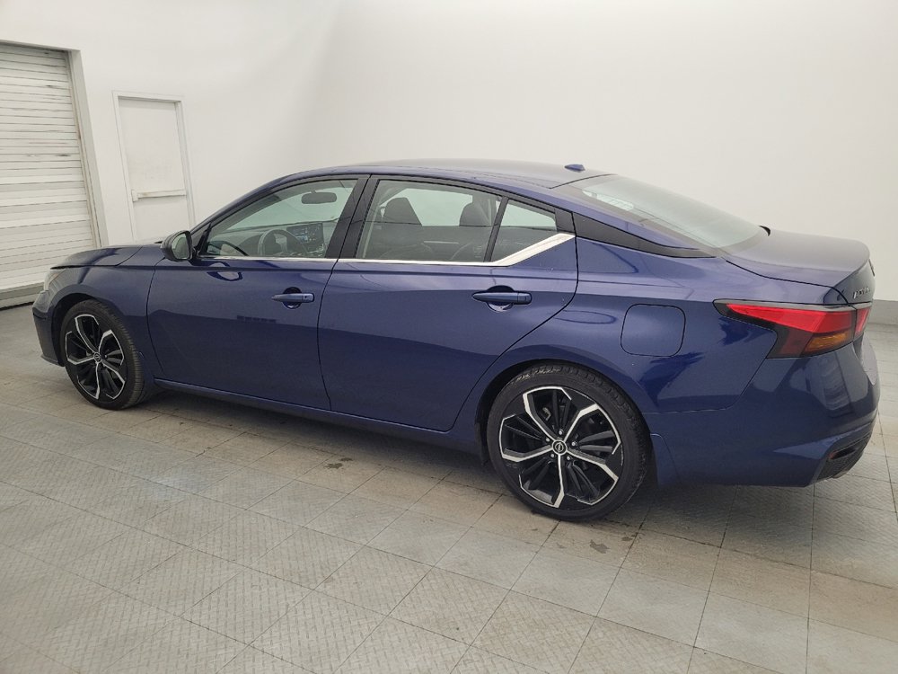 Used 2024 Nissan Altima 2.5 SR w/ SR Premium Package image 3