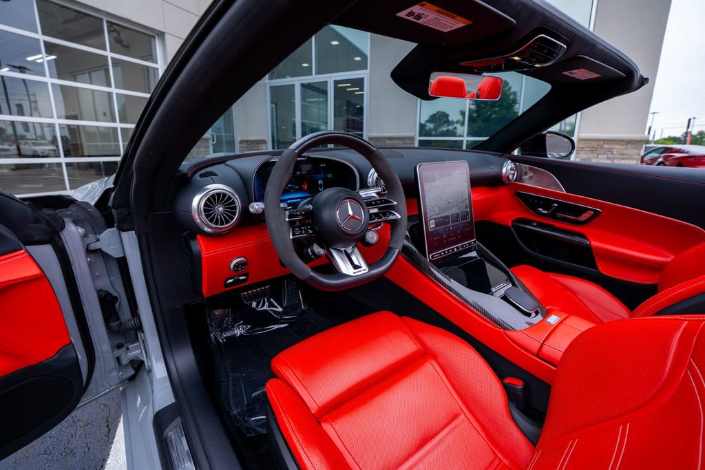 Used 2022 Mercedes-Benz SL 63 AMG 4MATIC image 35