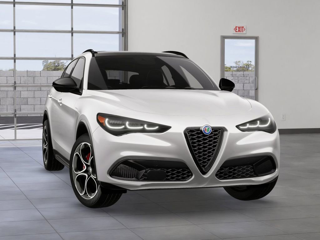 New 2026 Alfa Romeo Stelvio Sprint w/ Convenience Package image 3