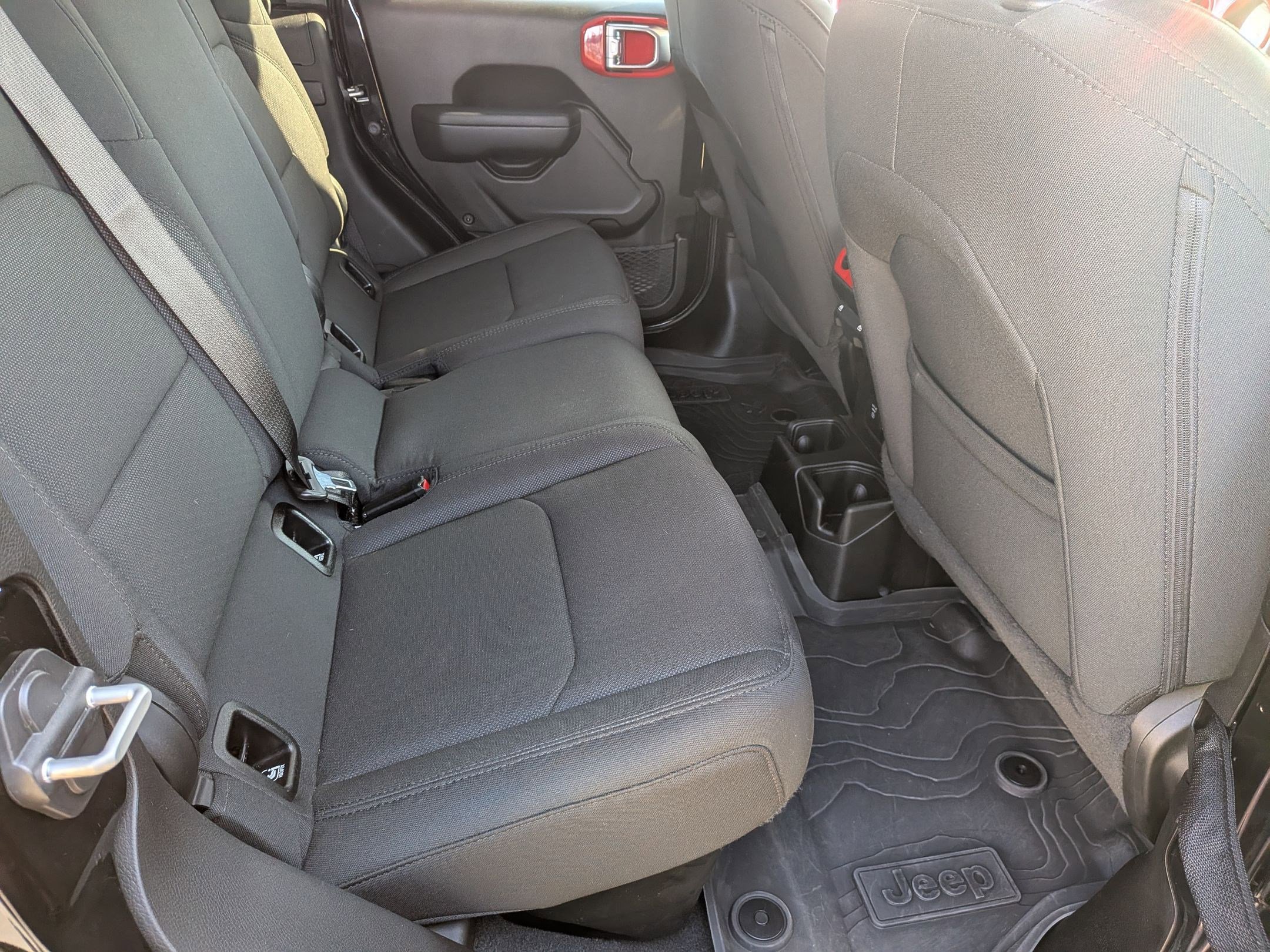 Used 2023 Jeep Gladiator Willys AWD/4WD image 33