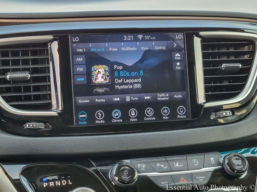 Used 2019 Chrysler Pacifica Touring-L w/ Advanced Safetytec Group image 22