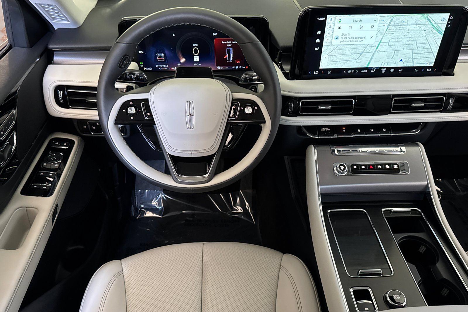 New 2026 Lincoln Aviator AWD image 11