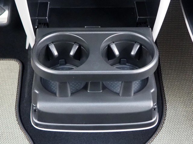 Used 2025 Volkswagen ID. Buzz 1st Edition image 23