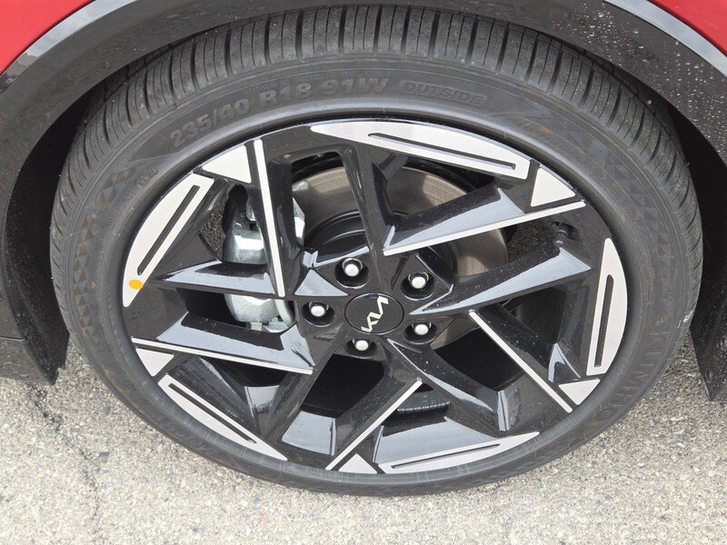 New 2025 Kia K4 GT-Line image 5