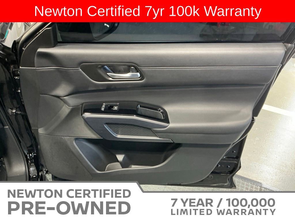 Used 2025 Nissan Pathfinder SL w/ Cargo Package FWD image 43