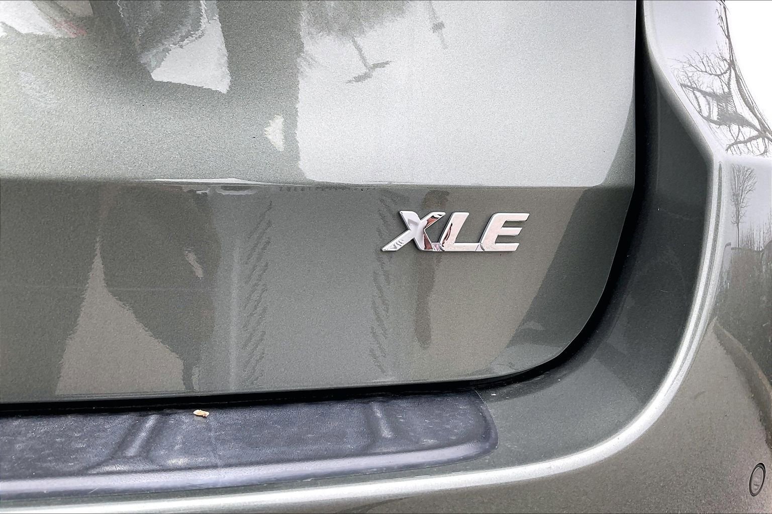 Used 2020 Toyota Sienna XLE w/ XLE Navigation Package image 33