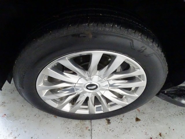 Certified 2023 Cadillac Escalade Premium Luxury image 26