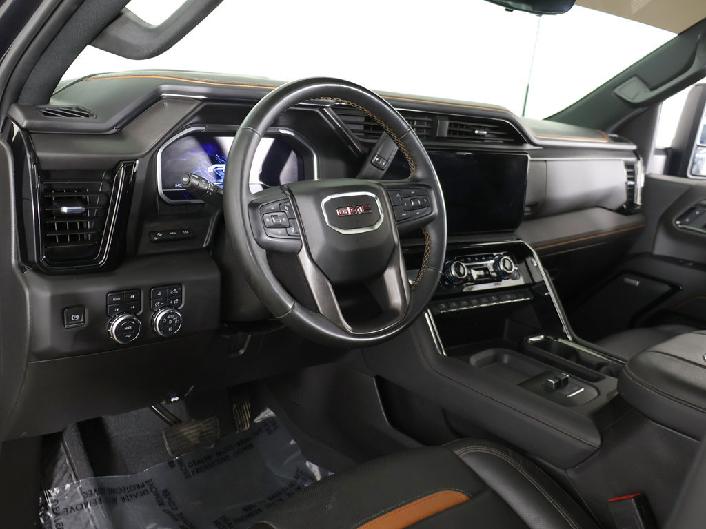 Used 2024 GMC Sierra 2500 AT4 w/ Technology Package AWD/4WD image 32