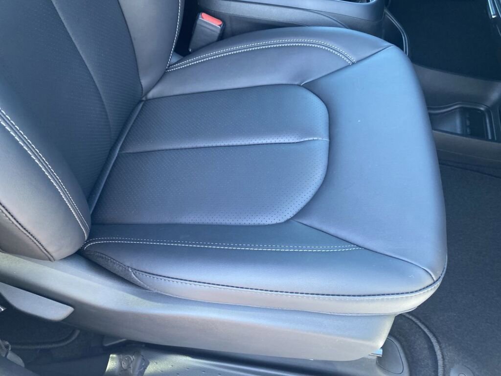 New 2026 Chrysler Pacifica Select w/ S Appearance Package image 26