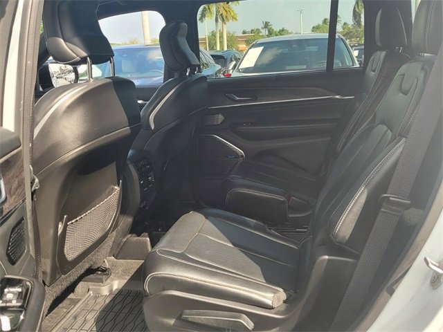 Used 2021 Jeep Grand Cherokee L Overland w/ Luxury Tech Group IV image 14