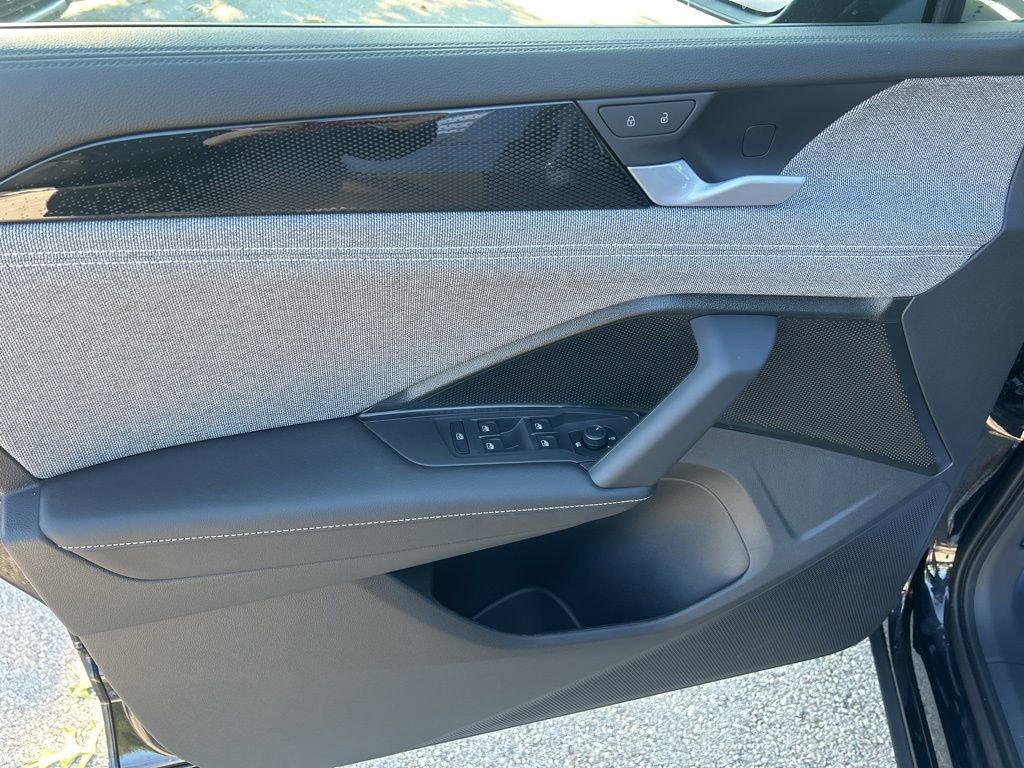 New 2026 Volkswagen Tiguan S FWD image 11