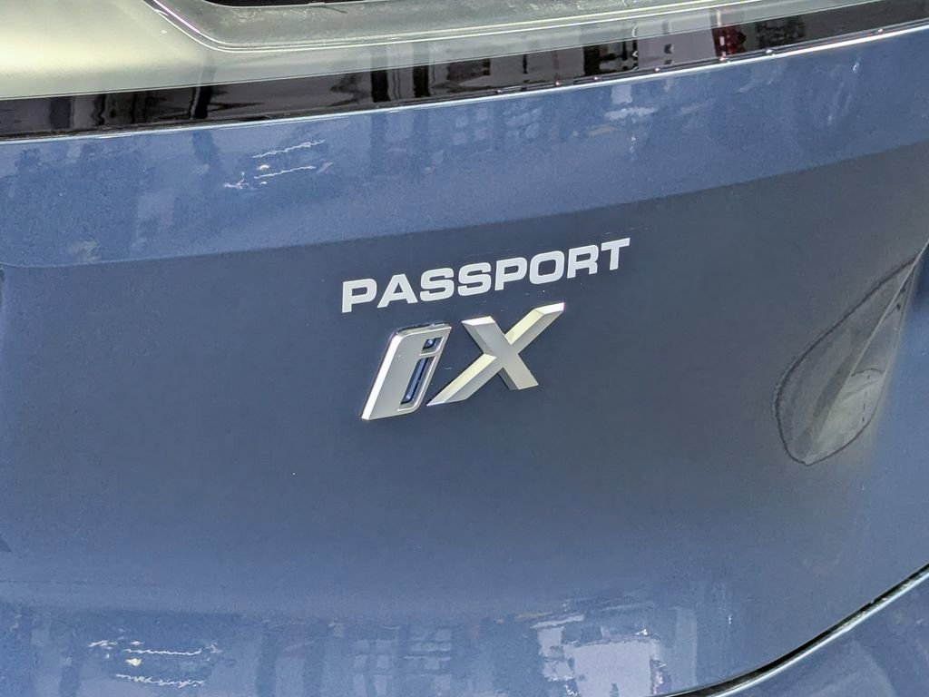 New 2026 BMW iX xDrive45 w/ M Sport Package image 5