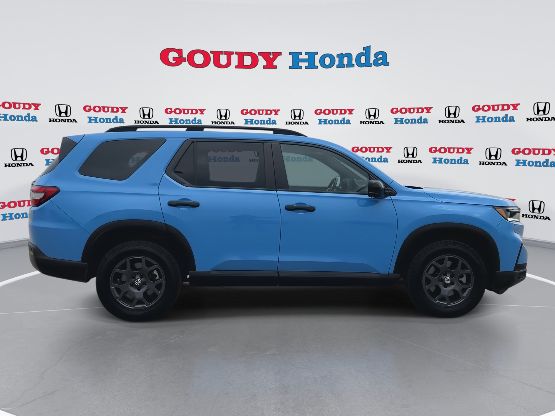 Certified 2023 Honda Pilot TrailSport image 9