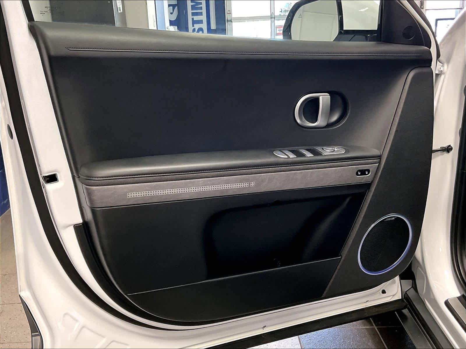 Certified 2024 Hyundai Ioniq 5 Limited AWD/4WD image 9