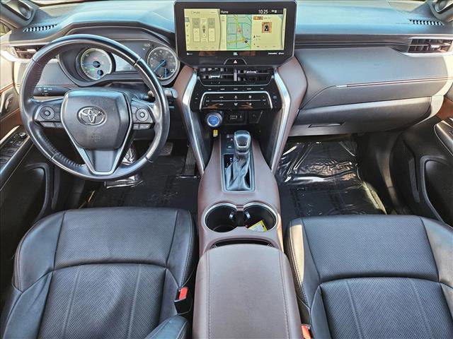 Used 2021 Toyota Venza Limited image 17