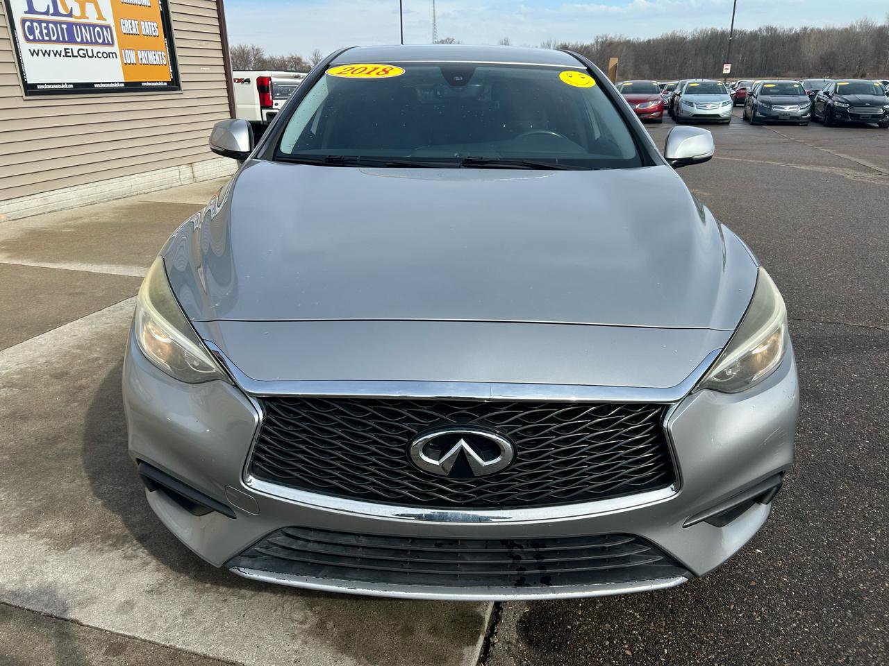 Used 2018 INFINITI QX30 image 2