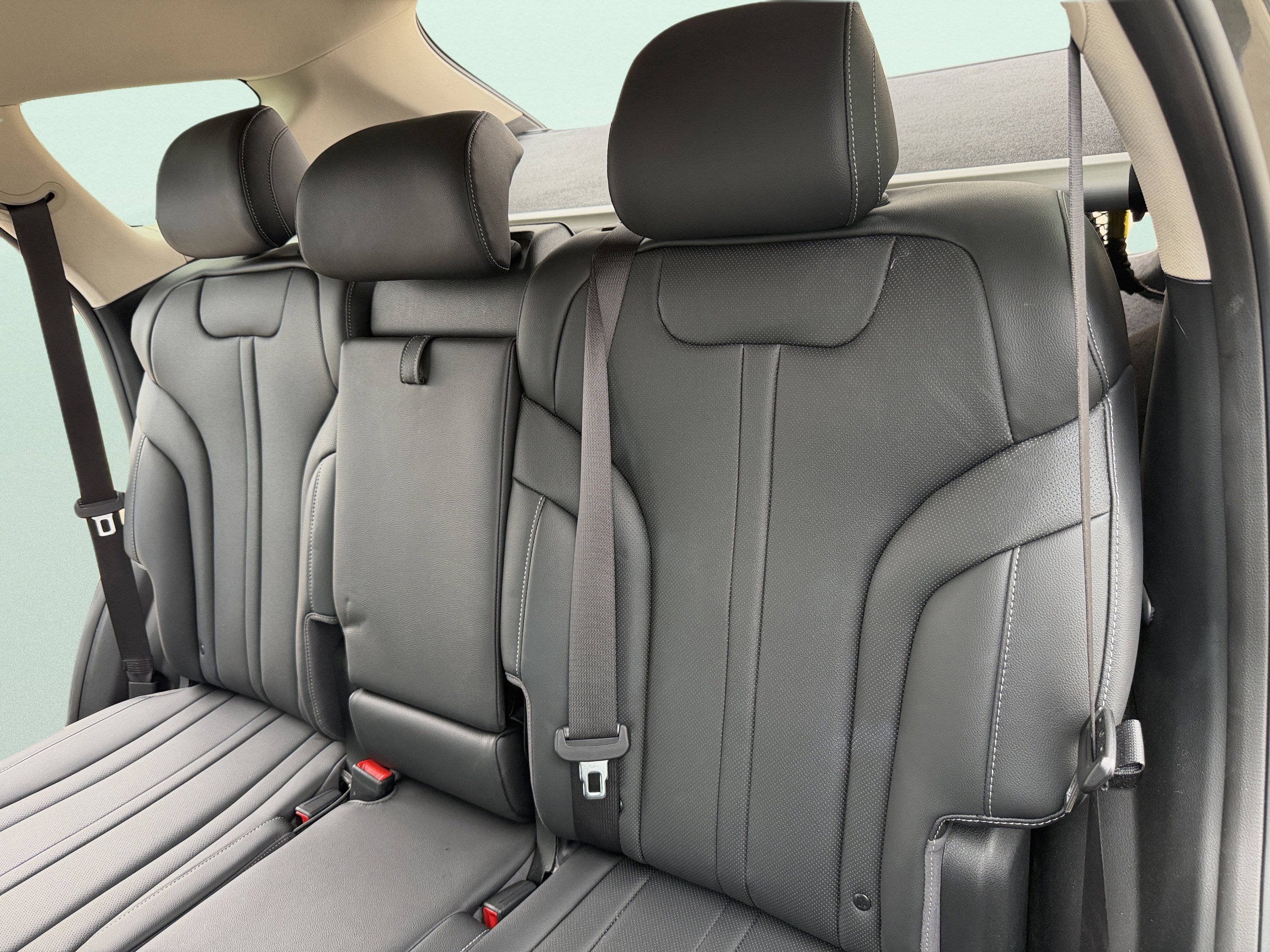 Used 2025 Genesis GV80 2.5T Standard image 27