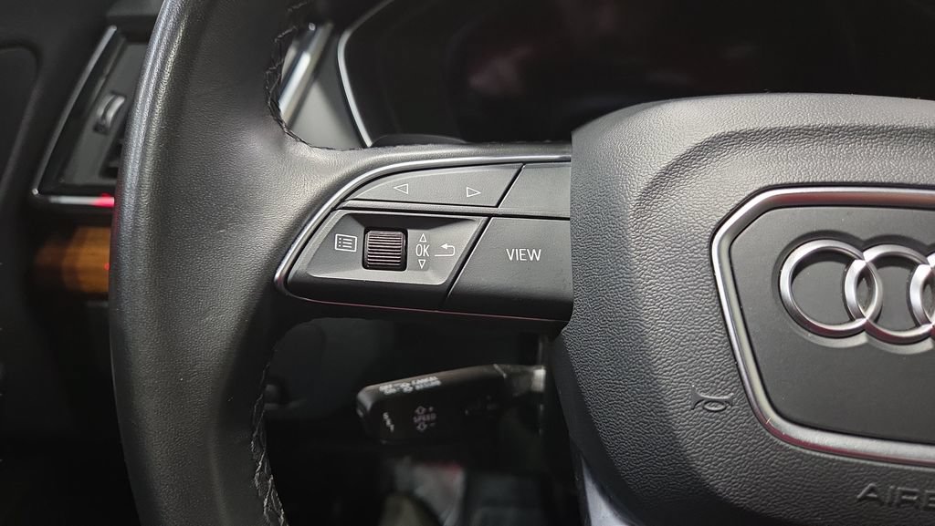 Used 2023 Audi Q5 2.0T Premium Plus AWD/4WD image 11