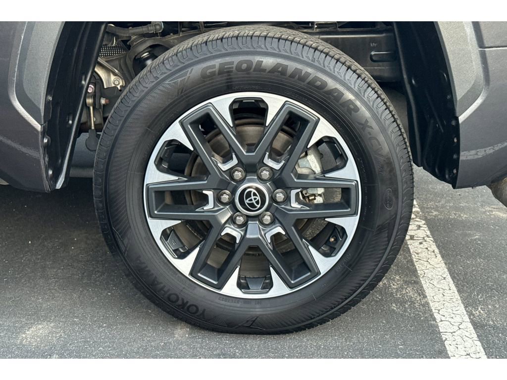 Used 2023 Toyota Tundra Limited image 6