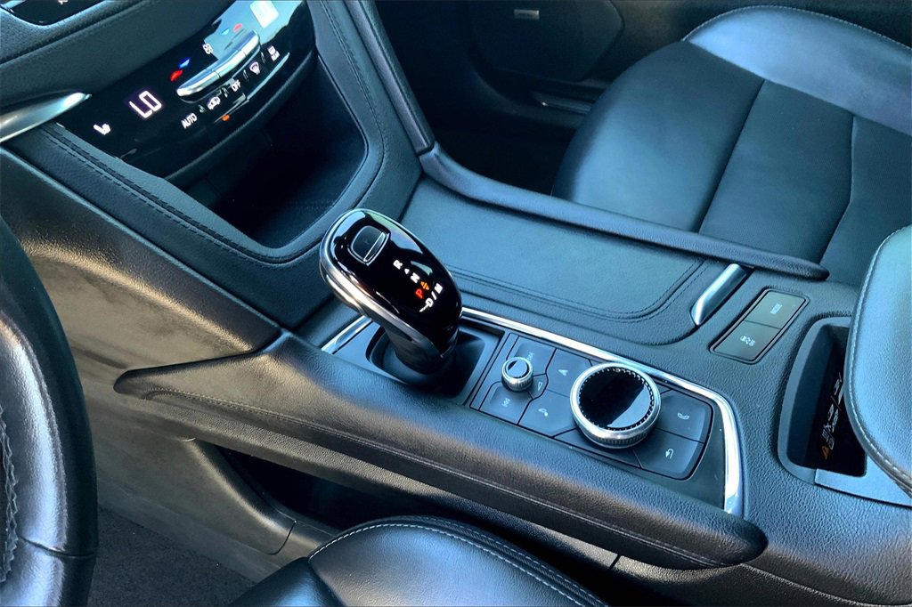 Certified 2023 Cadillac XT5 Sportv w/ Technology Package image 16