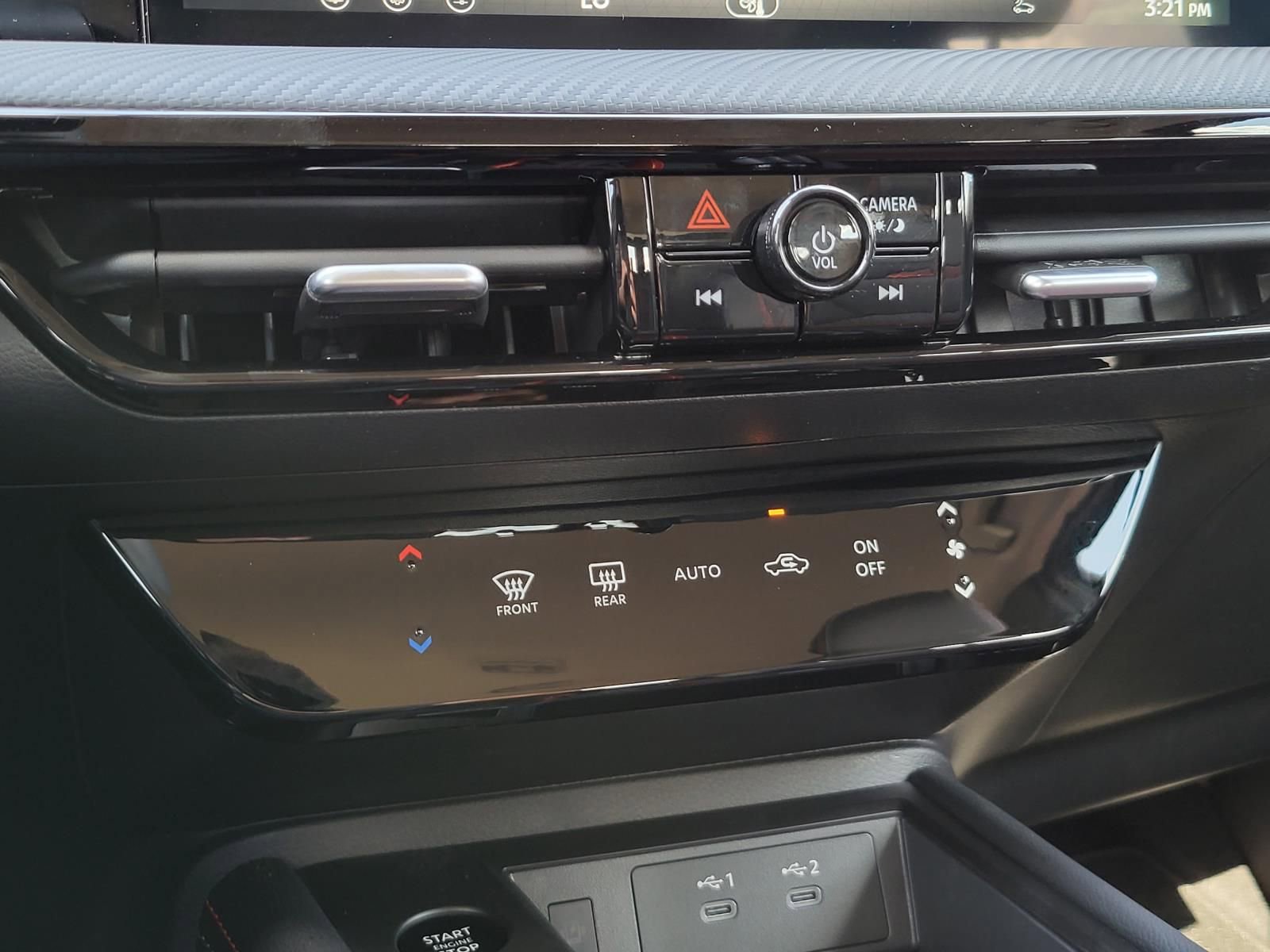 New 2026 Nissan Kicks SR FWD image 22