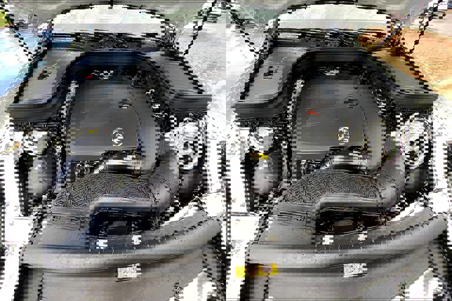 Certified 2022 Mercedes-Benz GLC 300 image 30